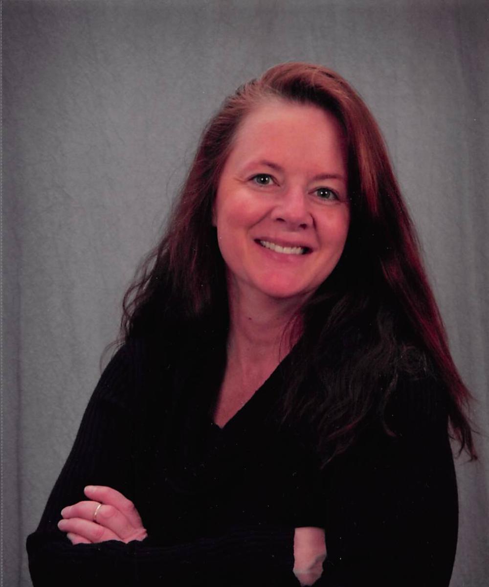 Joanne | Branch Office Assistant | Peterson Wealth Management